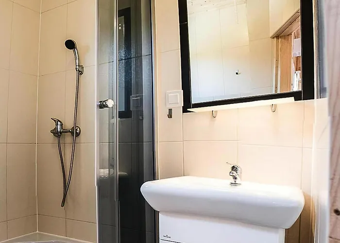 In Near Seaside Сasa de vacaciones Jezierzany